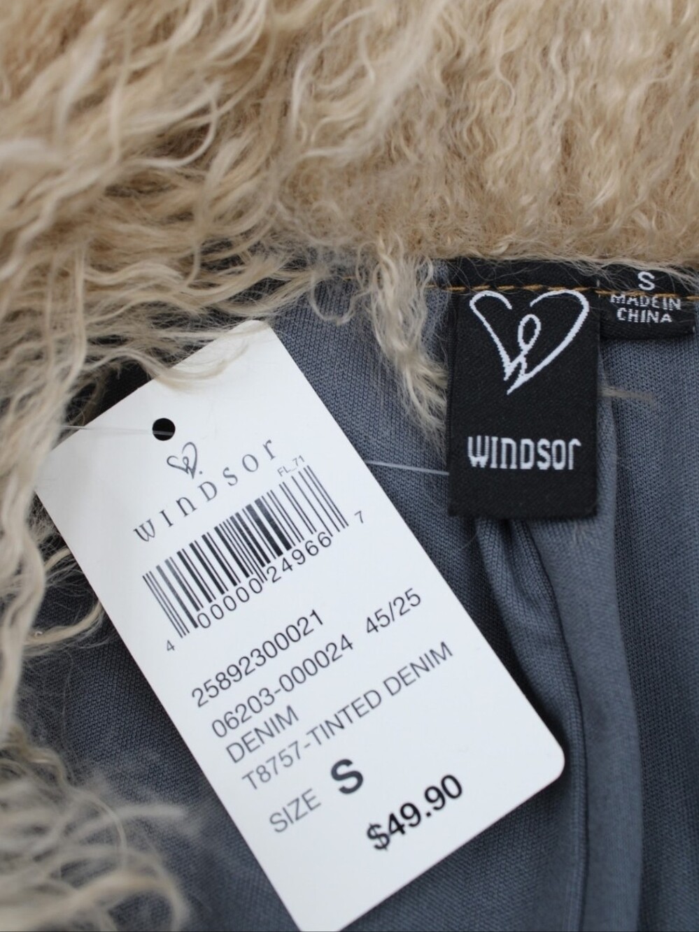 Windsor Scene Stealer Faux Fur Crop Denim Jacket Olive Acid Wash NWT - Picture 5 of 8